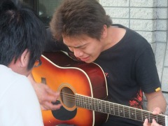 20130602_saitoh_guitar.jpg